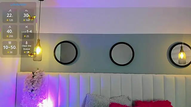 Mila Hank  online show from October 2025 01:23:02 PM