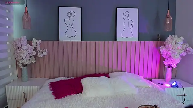 Mila Hank  online show from February 2026 12:13:02 PM