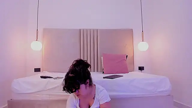 Snapshot of PamelaBonnet_mml chatting on November 2025 04:17:01 PM PamelaBonnet mml online show from November 2025 04:17:01 PM