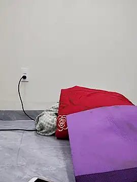 Lyly suri07 online show from November 2025 04:44:02 PM