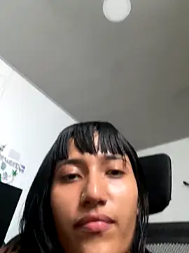 Amberdecolombia online show from December 2025 08:09:02 PM