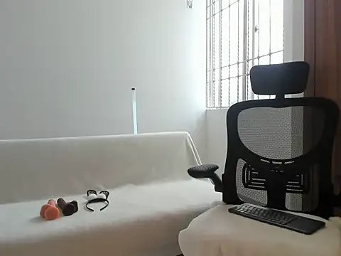 Amberdecolombia online show from March 2026 08:46:01 PM