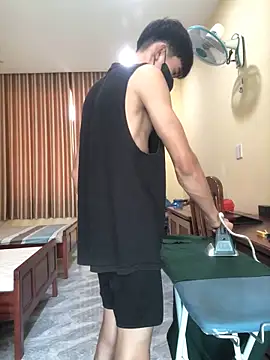 thienlong05 online show from October 2025 02:23:02 AM