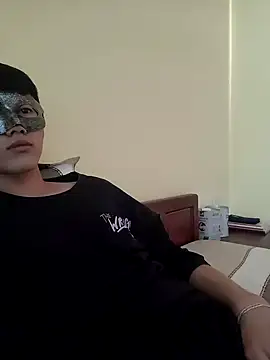 thienlong05 online show from September 2025 05:18:02 AM