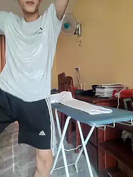 thienlong05 online show from October 2025 02:24:02 AM