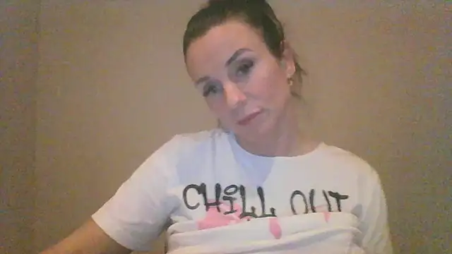 Justnani001 online show from March 2026 10:18:01 PM