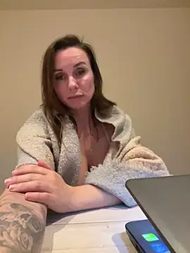 Justnani001 online show from March 2026 08:22:01 PM