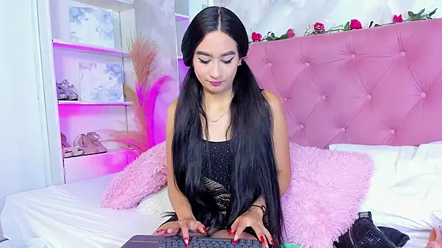 Nicolqueen  online show from October 2025 11:55:02 AM