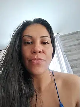 KittyHoleshot87 online show from March 2026 02:40:01 PM