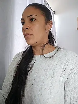 KittyHoleshot87 online show from March 2026 01:40:01 PM