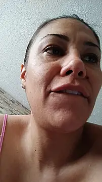 KittyHoleshot87 online show from October 2025 03:55:01 PM