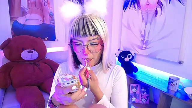 lil candy77 online show from September 2025 12:18:02 PM
