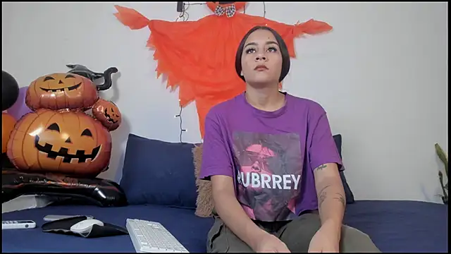 Lady rossee online show from October 2025 01:24:01 PM