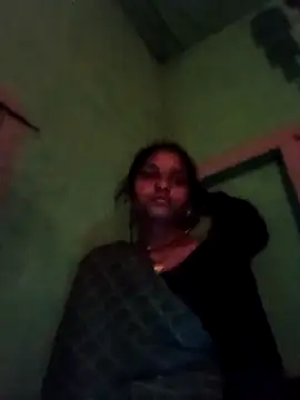 Snapshot of Idhika_Jha chatting on September 2025 11:43:02 PM Idhika Jha online show from September 2025 11:43:02 PM