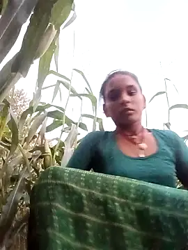 Snapshot of Idhika_Jha chatting on September 2025 12:56:02 PM Idhika Jha online show from September 2025 12:56:02 PM