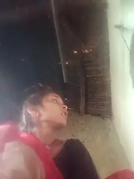 Snapshot of Idhika_Jha chatting on October 2025 11:44:02 AM Idhika Jha online show from October 2025 11:44:02 AM