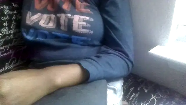 Snapshot of prettymaa chatting on October 2025 08:50:01 PM prettymaa online show from October 2025 08:50:01 PM