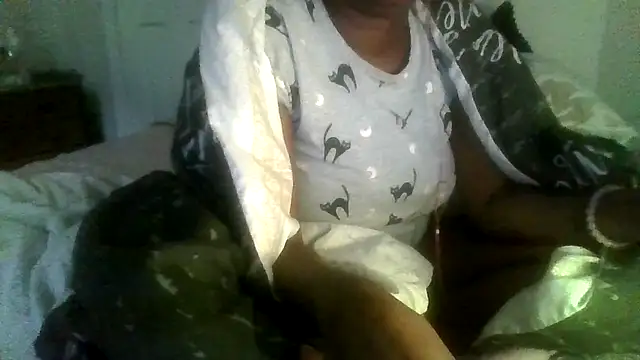 prettymaa online show from May 2026 11:29:01 PM