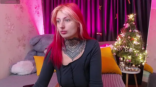 Nina Blum  online show from December 2025 06:26:01 AM