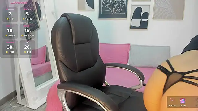 koraline 333 online show from October 2025 09:18:02 PM