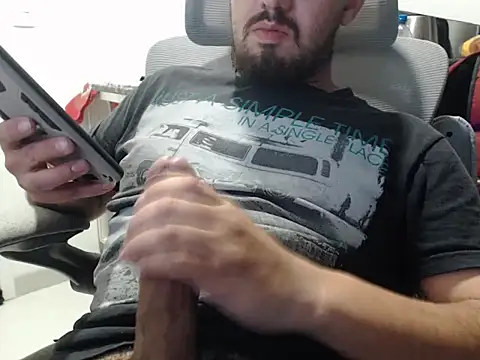 PoneiHetero online show from October 2025 04:00:02 AM