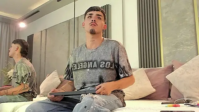 NikoStone  online show from April 2026 05:43:02 AM