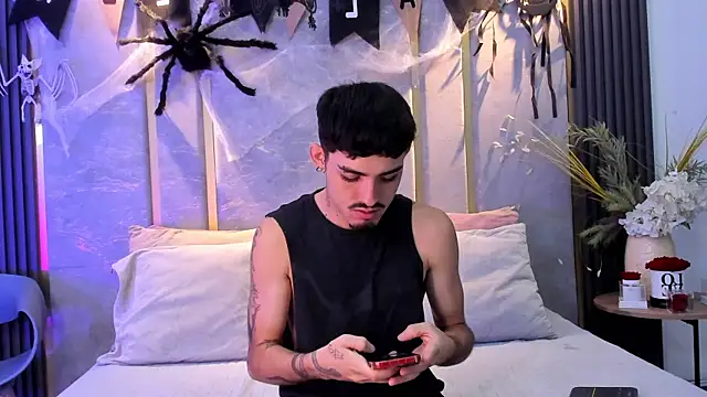 NikoStone  online show from October 2025 01:05:01 AM