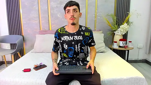 NikoStone  online show from October 2025 04:22:02 AM