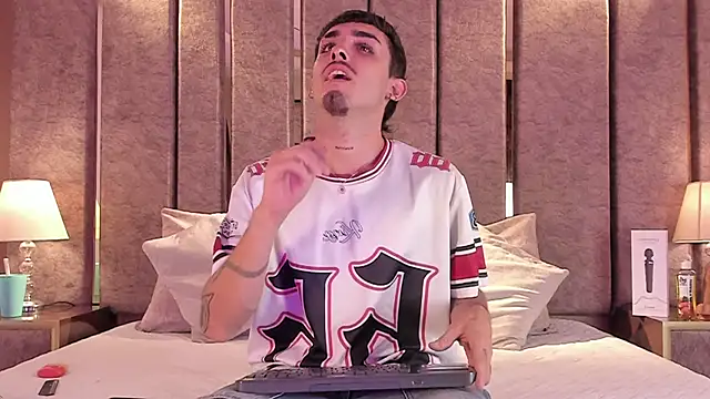 NikoStone  online show from April 2026 03:44:02 AM