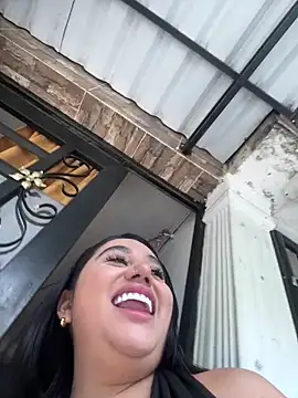 Snapshot of Sophie_Dreamss chatting on October 2025 08:43:01 PM Sophie Dreamss online show from October 2025 08:43:01 PM