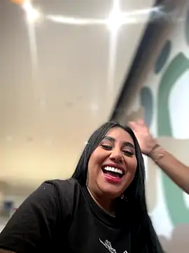 Snapshot of Sophie_Dreamss chatting on October 2025 08:16:01 PM Sophie Dreamss online show from October 2025 08:16:01 PM