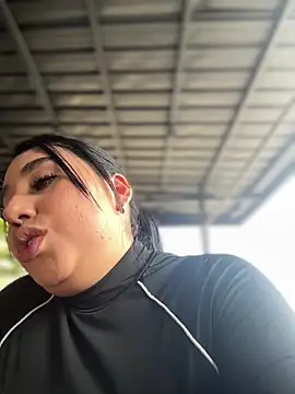 Snapshot of Sophie_Dreamss chatting on November 2025 06:33:02 PM Sophie Dreamss online show from November 2025 06:33:02 PM