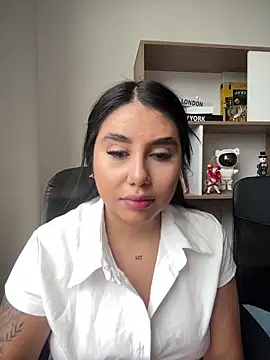 Sophie Dreamss online show from March 2026 08:21:01 PM