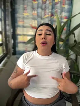 Snapshot of Sophie_Dreamss chatting on September 2025 09:20:02 PM Sophie Dreamss online show from September 2025 09:20:02 PM