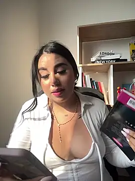 Sophie Dreamss online show from April 2026 08:57:01 PM