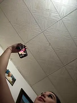 Snapshot of Sophie_Dreamss chatting on November 2025 08:02:02 PM Sophie Dreamss online show from November 2025 08:02:02 PM