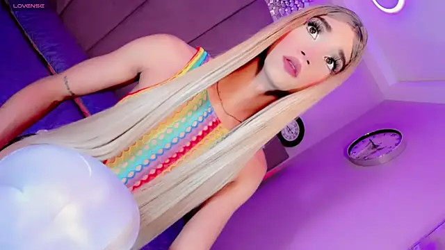 Nauthy girl online show from October 2025 12:28:01 PM