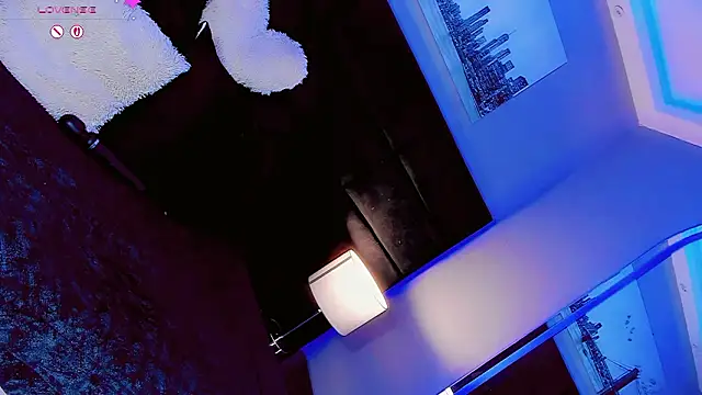 Nauthy girl online show from February 2026 01:00:02 PM