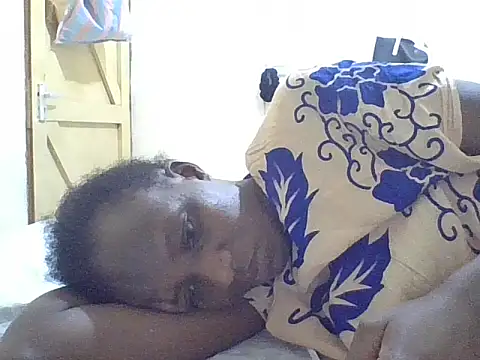 Snapshot of Lusty_Aliyah chatting on October 2025 06:38:02 PM Lusty Aliyah online show from October 2025 06:38:02 PM