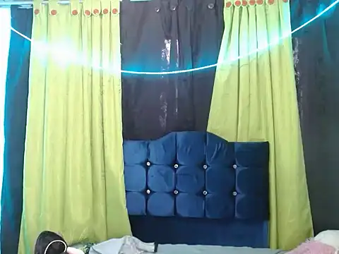 Snapshot of canelasexy_1 chatting on November 2025 08:23:02 PM canelasexy 1 online show from November 2025 08:23:02 PM