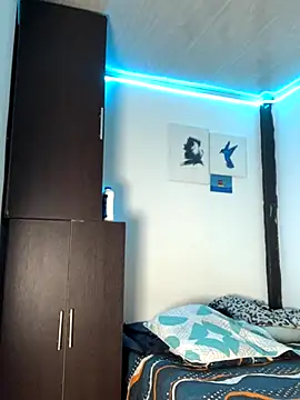 Snapshot of Emil_prl chatting on November 2025 09:07:02 PM Emil prl online show from November 2025 09:07:02 PM