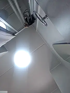 trickyOne online show from November 2025 06:17:02 AM