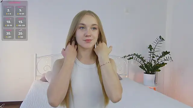KumiKruz online show from October 2025 01:04:02 PM