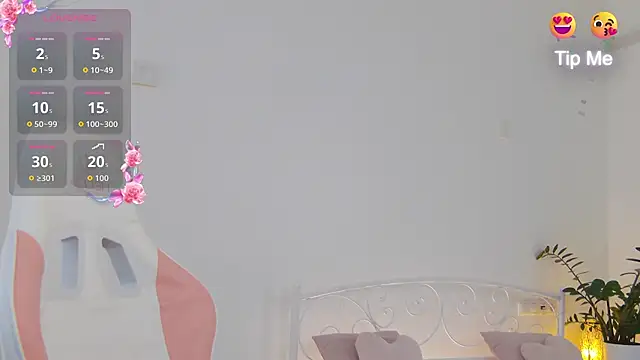 KumiKruz online show from October 2025 01:23:01 PM