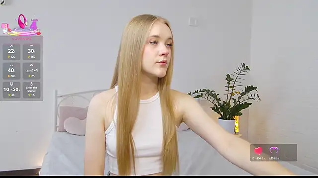 KumiKruz online show from September 2025 12:56:02 PM