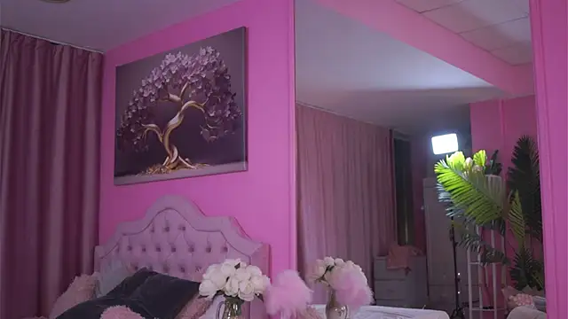 AishaaDevoe online show from April 2026 06:42:02 PM