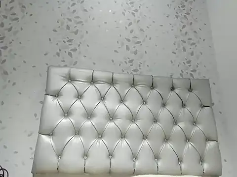 michelle perla online show from October 2025 06:32:02 PM