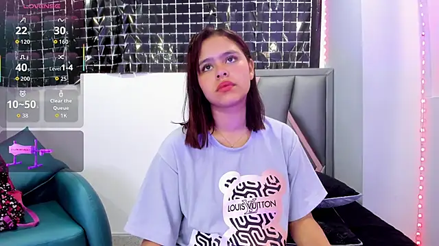 Snapshot of Sofia_villareal chatting on November 2025 12:37:02 PM Sofia villareal online show from November 2025 12:37:02 PM