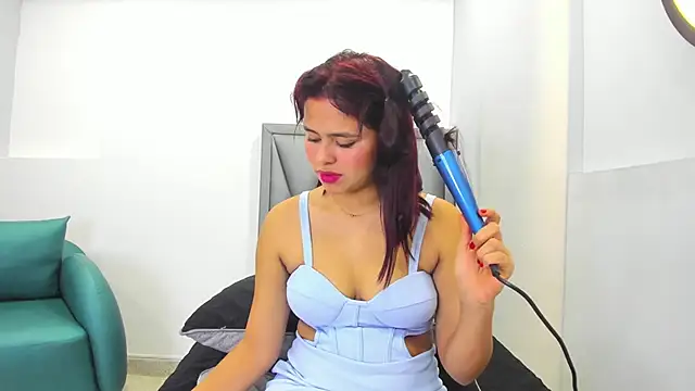 Sofia villareal online show from October 2025 12:49:01 PM