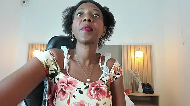 coral15  online show from November 2025 02:04:01 AM